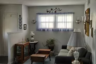 616 Beechwood Rd, Willow Grove, PA 19090 - Photo 2