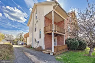 115 Egypt Rd, Mont Clare, PA 19453 - Photo 2