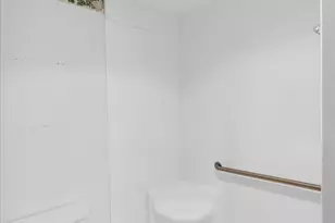 324 Bow Ln, Gilbertsville, PA 19525 - Photo 12