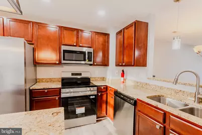 121 S Penn Street, Pottstown, PA 19464 - Photo 4