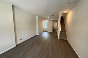 52 W Basin St, Norristown, PA 19401 - Photo 4