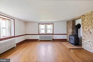496 W Broad St, Telford, PA 18969 - Photo 24