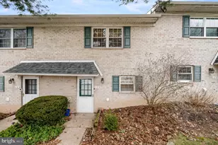 124 Hampstead Dr, Ambler, PA 19002 - Photo 2