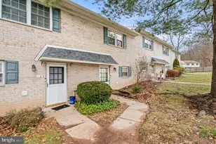 124 Hampstead Dr, Ambler, PA 19002 - Photo 1