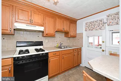 726 Buttonwood Street, Norristown, PA 19401 - Photo 12