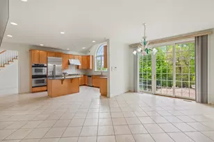 2205 Jefferson Ln, Huntingdon Valley, PA 19006 - Photo 18