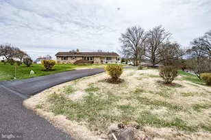 1514 Bahr Rd, Pottstown, PA 19464 - Photo 4