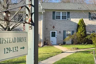 127 Hampstead Dr, Ambler, PA 19002 - Photo 1