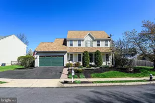 335 Mulberry Dr, Royersford, PA 19468 - Photo 2