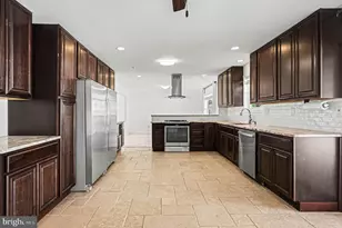 702 Crooked Ln, King of Prussia, PA 19406 - Photo 2