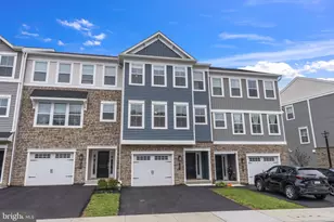 105 Higher Rock Ct, North Wales, PA 19454 - Photo 2