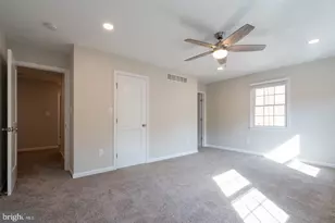 90 Main St, Schwenksville, PA 19473 - Photo 10