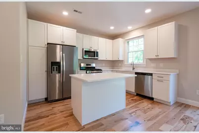 90 Main Street, Schwenksville, PA 19473 - Photo 2