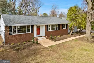 314 Midfield Dr, Ambler, PA 19002 - Photo 2