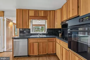 314 Midfield Dr, Ambler, PA 19002 - Photo 8