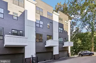 956 Riverplace Dr, Conshohocken, PA 19428 - Photo 36