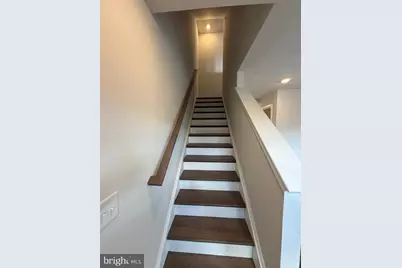 33 East Front Street, Bridgeport, PA 19405 - Photo 6