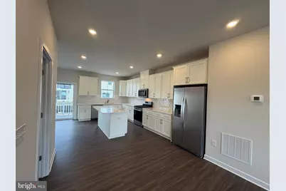 33 East Front Street, Bridgeport, PA 19405 - Photo 10