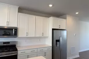 33 E Front St, Bridgeport, PA 19405 - Photo 12