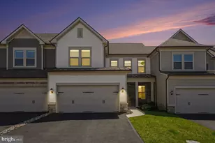 1212 Wright St, Hatfield, PA 19440 - Photo 2