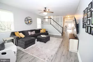 912 Ford St, Bridgeport, PA 19405 - Photo 2