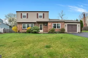 1177 Horseshoe Dr, Blue Bell, PA 19422 - Photo 1