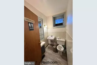 801 N Charlotte Street #SUITE 1, Pottstown, PA 19464 - Photo 6