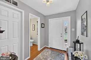 602 Santa Anita Dr, North Wales, PA 19454 - Photo 2