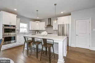 355 Bronson Cir, Collegeville, PA 19426 - Photo 4