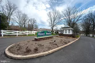 325 Hidden Springs Dr, Souderton, PA 18964 - Photo 2