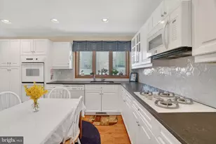 1704 Smedley Ct, Maple Glen, PA 19002 - Photo 12