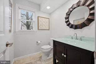 352 Sentry Ln, Wayne, PA 19087 - Photo 8