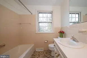 256 Hathaway Ln, Wynnewood, PA 19096 - Photo 34