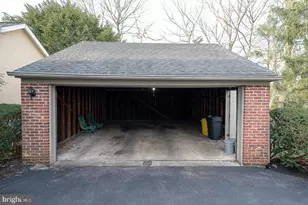 256 Hathaway Ln, Wynnewood, PA 19096 - Photo 44