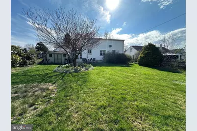 1811 Ardin Dr, Norristown, PA 19403 - Photo 2