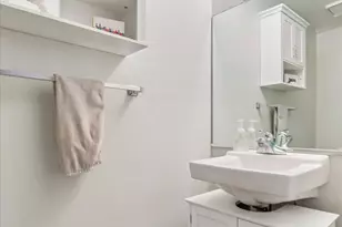 13 Ramsgate Ct, Blue Bell, PA 19422 - Photo 16