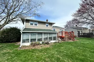 545 Poplar St, Lansdale, PA 19446 - Photo 2