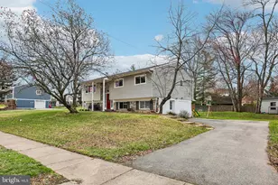 15 Brimfield Rd, Audubon, PA 19403 - Photo 2