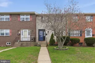 788 Jefferson St, Red Hill, PA 18076 - Photo 2