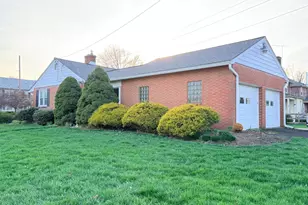 901 Columbia Ave, Lansdale, PA 19446 - Photo 2