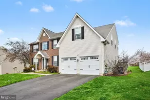 42 Ashford Way, Schwenksville, PA 19473 - Photo 2