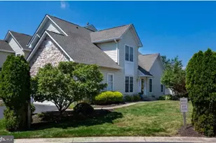 135 Birkdale Dr, Blue Bell, PA 19422 - Photo 2