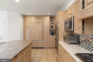 201 Wolf Ln, Ambler, PA 19002 - Photo 18