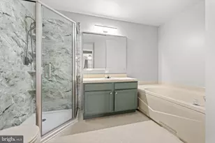 1905 Foxmeadow Cir, Royersford, PA 19468 - Photo 14