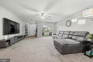 1905 Foxmeadow Cir, Royersford, PA 19468 - Photo 6