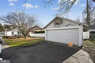 25 Evergreen, Eagleville, PA 19403 - Photo 2