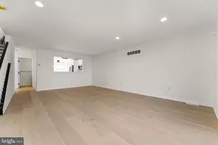 729 E Oak St, Norristown, PA 19401 - Photo 10