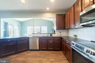 115 Garnet Dr, Gilbertsville, PA 19525 - Photo 6