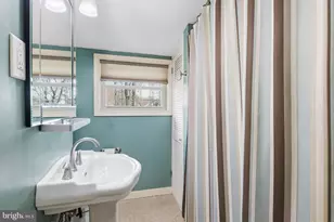 220 Hibbert Rd, North Wales, PA 19454 - Photo 16