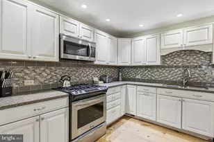 220 Hibbert Rd, North Wales, PA 19454 - Photo 6